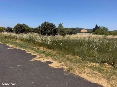 terrain 470 m² donzere