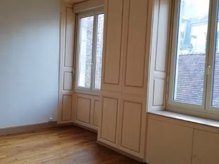 besancon location appartement grand t3 centre boucle 750 e hc
