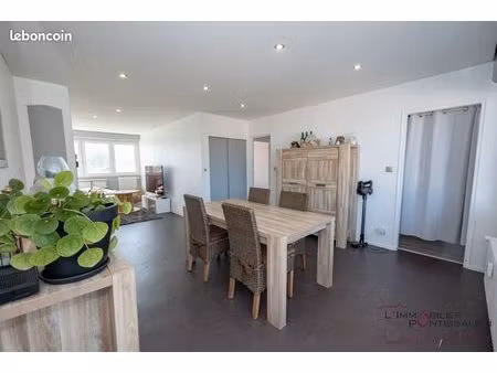 appartement 3 pièces 63 m²