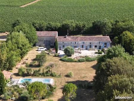 propriété 11 pièces 330 m²