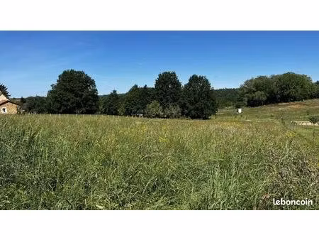 terrain 3 353 m² beauregard et bassac