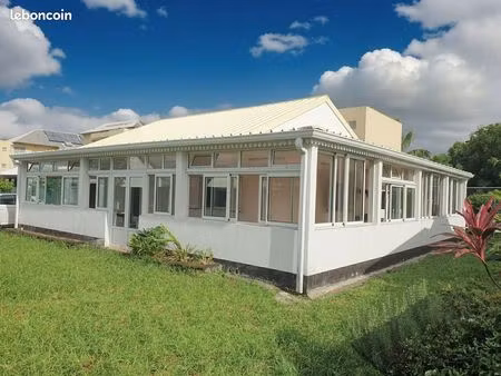 villa 6 pièces 257 m²