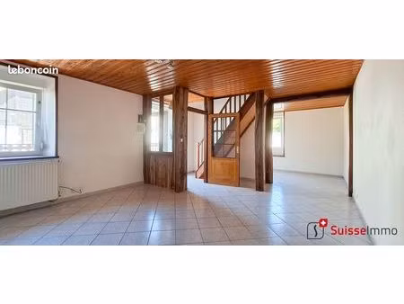 immeuble 8 pièces 196 m²