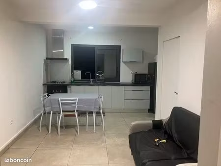 beau t2 meublé prox fac