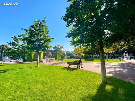 t3 lumineux et meublé à 2 min du rer e – quartier recherché  calme et verdure