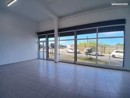 local commercial/pro - centre ville - renove - saint denis