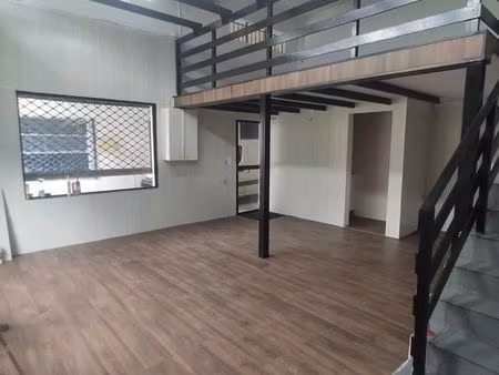 local commercial 52 m² saint-paul
