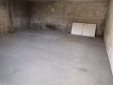 garage/box/parking 31m2 avec cave
