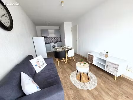 appartement t2 meublé 35m² – rénové  balcon & fibre