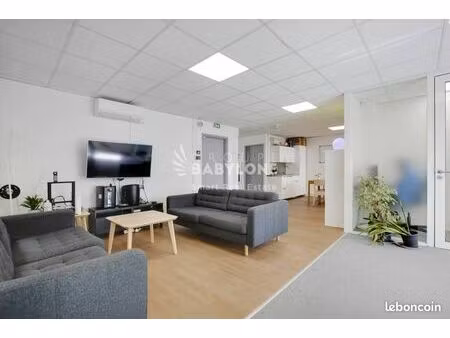 bureau 198 m²