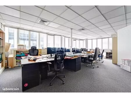 bureau 245 m²
