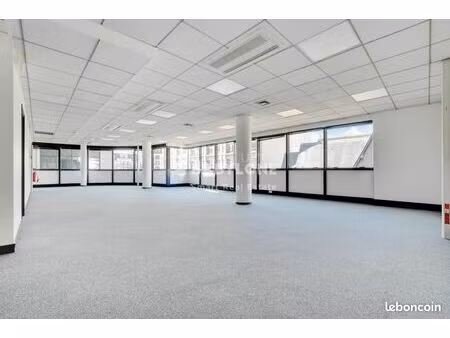 bureau 739 m²