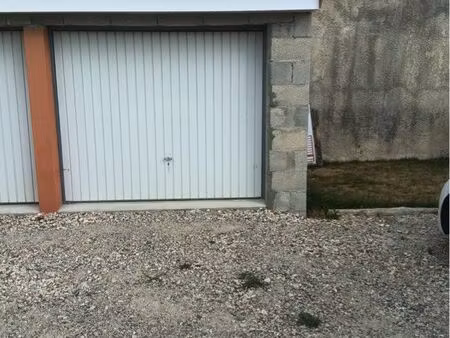 garage à louer