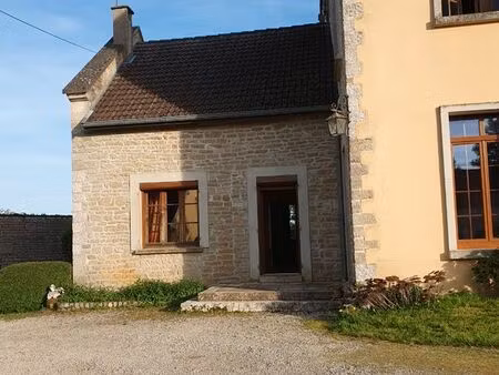 a louer maison 150m gissey le vieil