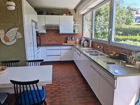 villa 7 pièces 132 m²