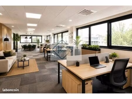 bureau 83 m²