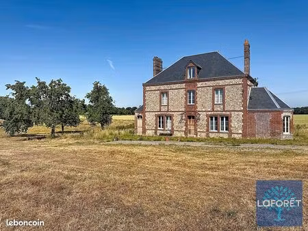 propriété 10 pièces 254 m²