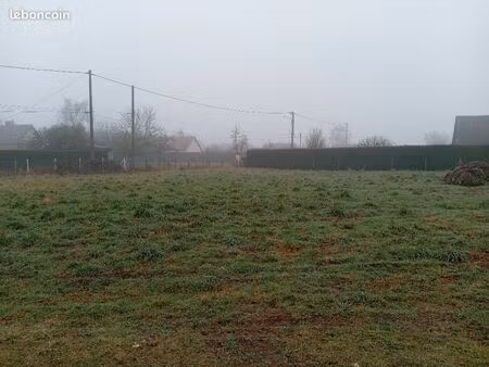 terrain 571 m² aviron