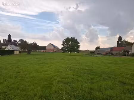 terrain 1 000 m² guiseniers