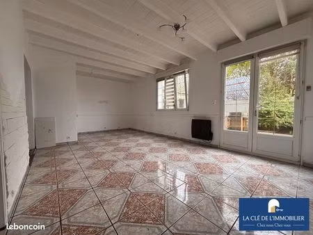 maison 9 pièces 149 m²