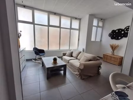 loue t3 de 70 m² avec terrasse