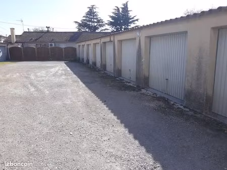 garage à louer
