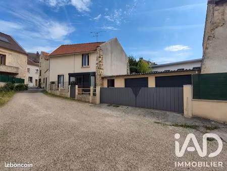 maison 3 pièces 85 m²