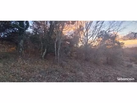 terrain 2 400 m² barjac