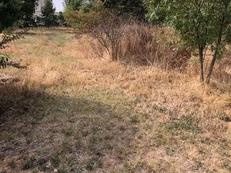 terrain plat constructible de 1 438 m² – proche vézénobres