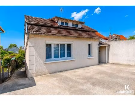 maison 4 pièces 75 m²