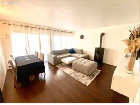appartement dans petite immeuble