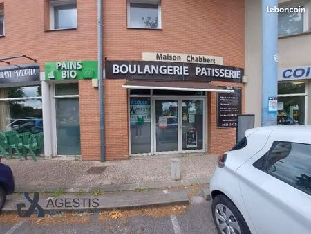 commerce 90 m²