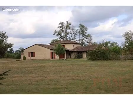 maison 9 pièces 280 m²