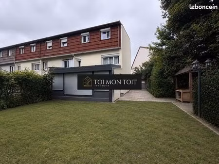 maison 8 pièces 140 m²
