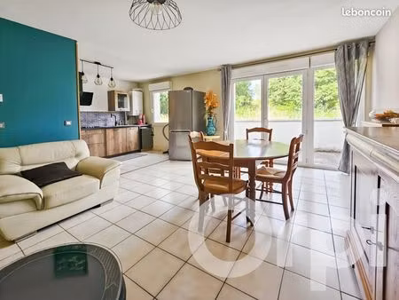 appartement 3 pièces 65 m²