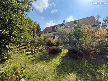 maison 6 pièces 200 m²