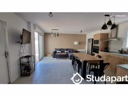 chambre 1 pièce 11 m²