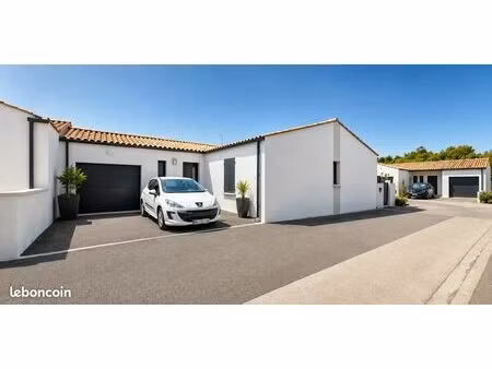 maison récente 96 m² - 3 chambres - garage - terrain 350 m² - ferrières