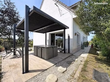 maison 6 pièces 143 m²
