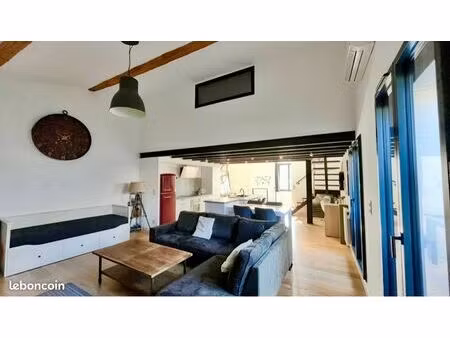 loft avec terrasse et grand garage