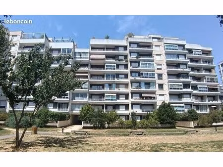 parking/box 14 m² rennes