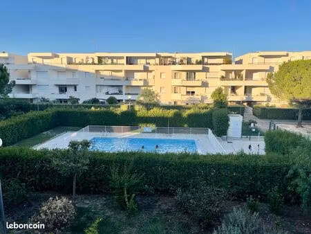 appartement meublé - 3 chambres - millénaire - garage - piscine - balcon - climatisation