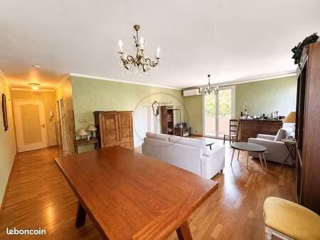 appartement 3 pièces 77 m²