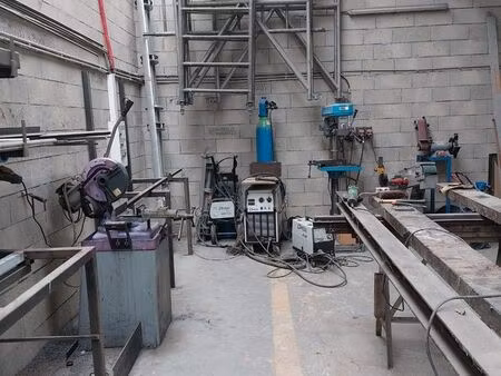 urgent cession de bail (3-6-9) atelier 60m2 bezons
