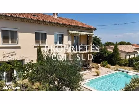 maison 6 pièces 135 m²
