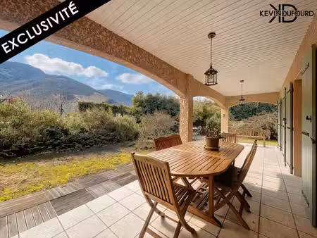 maison de 140 m² sur un terrain de 1 350 m² à thueyts