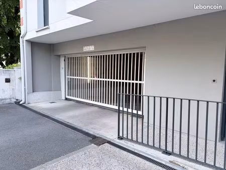 rare parking 11m2 - sous sol - sous vidéosurveillance - centre ville