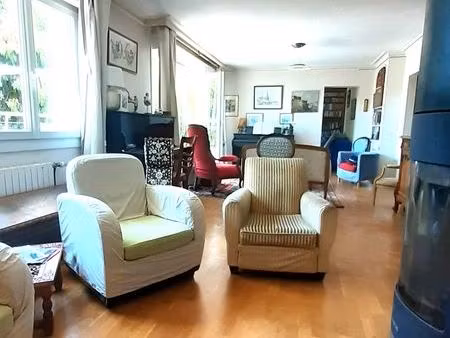 brest saint marc  maison 9 pièces 193 m2