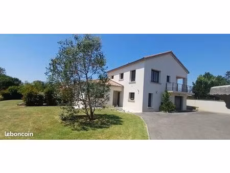 maison 6 pièces 180 m²