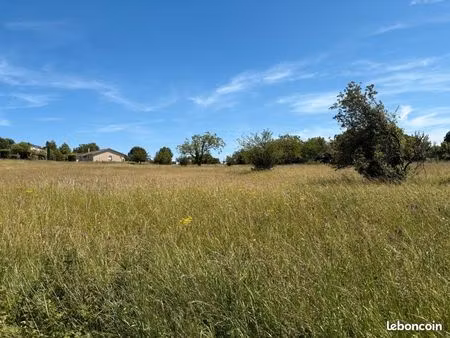 terrain 700 m² montpitol